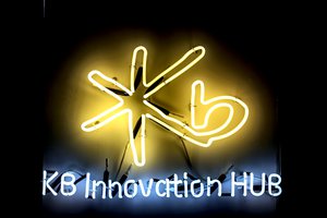 KB Innovation Hub Light